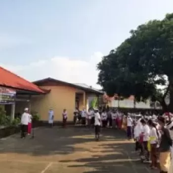 Membentuk Karakter Peserta Didik Melalui Peringatan Hari Pen